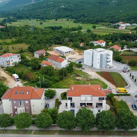 Appartement Madonna Dugopolje